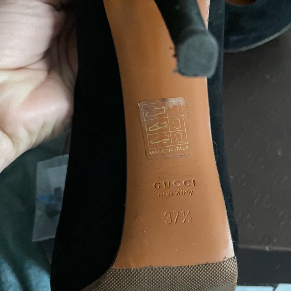 Black Suede Gucci Pumps GUC with box/spare lifts - Picture 6 of 9